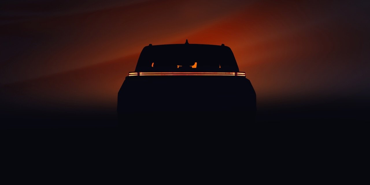 Toyota Teases New SUV With Mysterious Image, Is it a New Highlander?